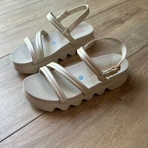 Bussola off white sandals. Size 40 or 10